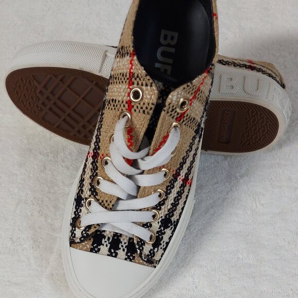 Shoes - Picture 1 of 3